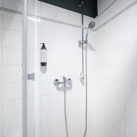 Favorite - Furth ניאוס